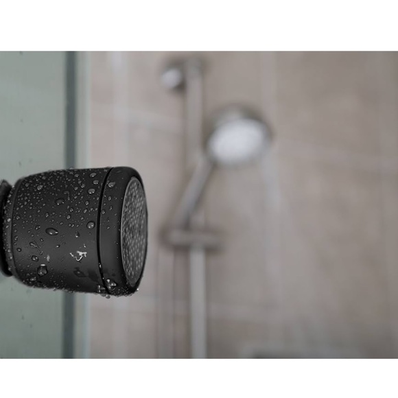 Polk Swimmer Duo Portable Speaker - Picture 7 of 8